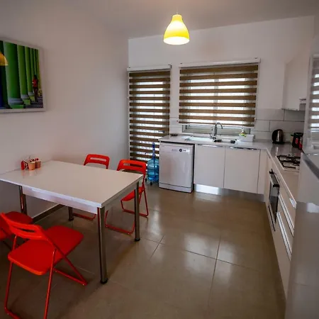 Apartament Milos Park - Alsancak *