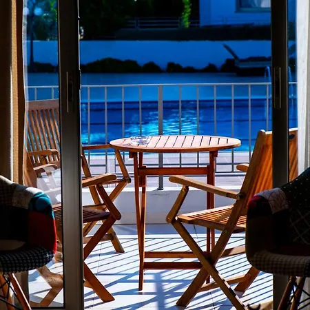 Milos Park - Alsancak Apartament